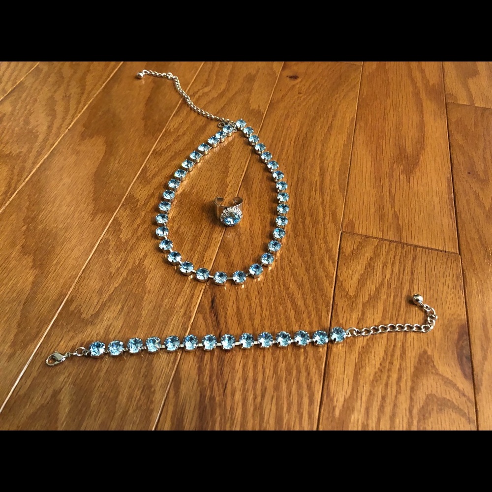 Swarovski crystal jewlery set- Aquamarine 8.5 mm